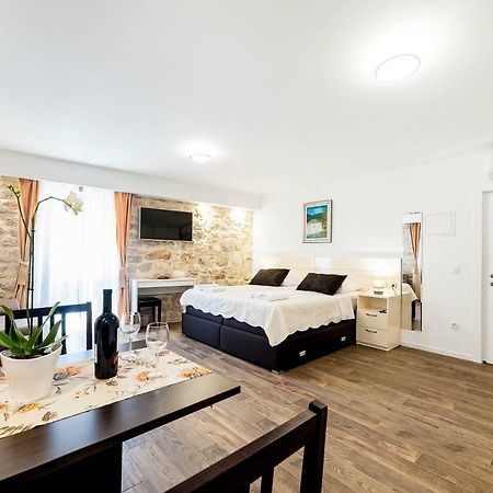 Apartments Palace Rialto Σίμπενικ Εξωτερικό φωτογραφία